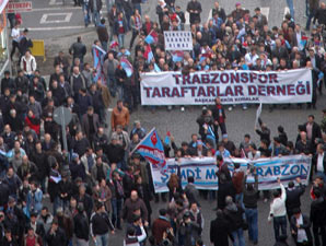 Trabzonspor taraftarları da yürüdü!