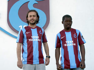 TRABZONSPORDA İMZALAR ATILDI