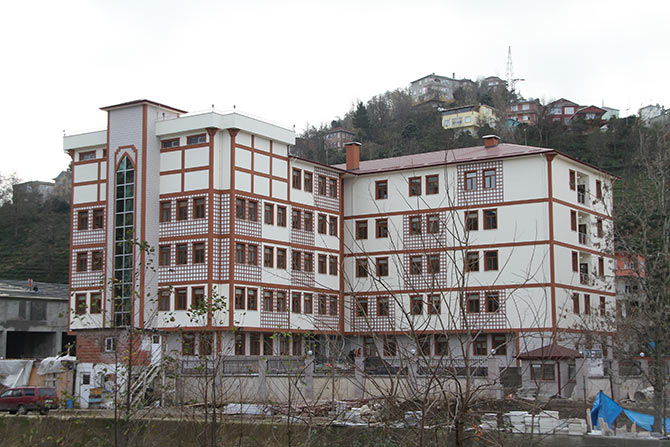 10-omer-halac-isitme-engelliler.jpg 10-omer-halac-isitme-engelliler.jpg