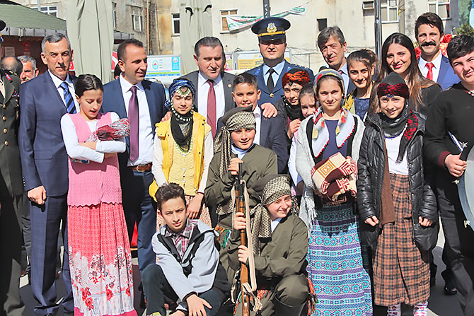 10mart01.jpg 10mart01.jpg