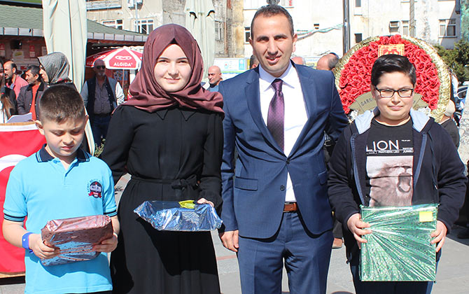 10mart18.jpg 10mart18.jpg