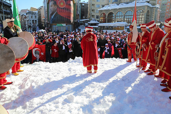 13-002.jpg 13-002.jpg