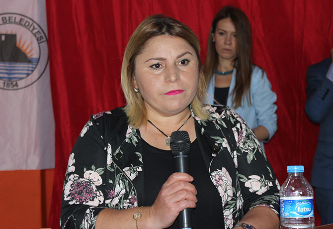 19may18handansumer.jpg 19may18handansumer.jpg