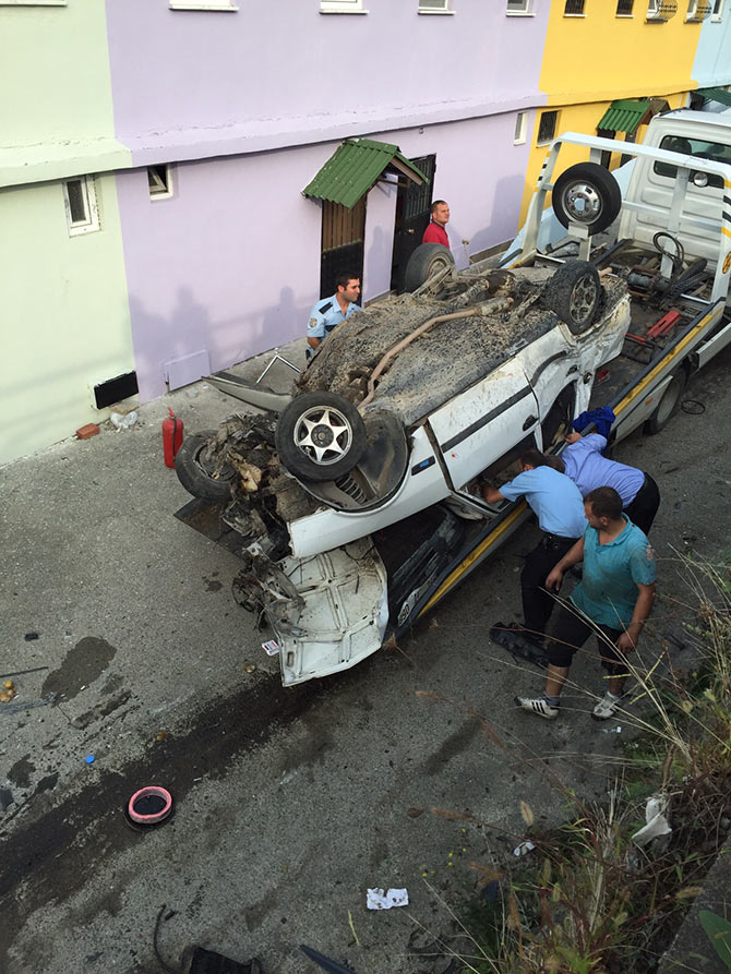 2kaza-001.jpg 2kaza-001.jpg