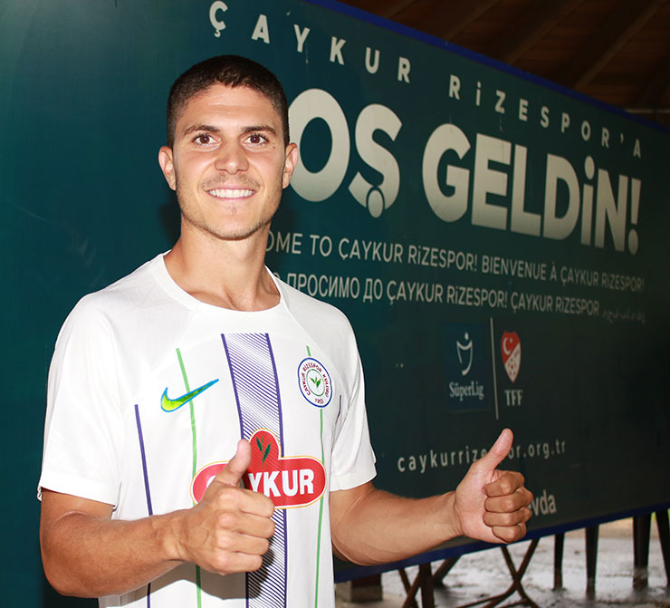 aa-20230810-31889776-31889773-caykur-rizespor-ispanyol-hucum-oyuncusu-oscar-pinchiyi-transfer-etti02.jpg