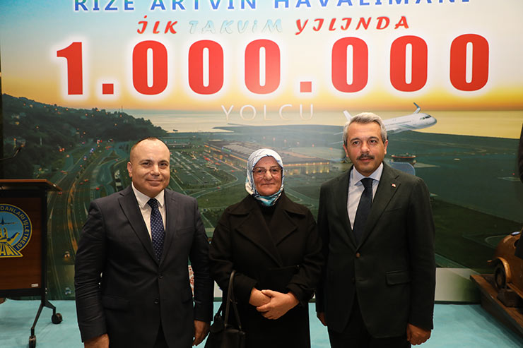 aa-20231222-33252993-33252992-rizeartvin-havalimaninda-yolcu-sayisi-1-milyonu-asti04.jpg