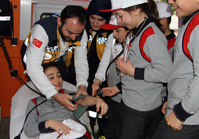 acil1-001.jpg acil1-001.jpg