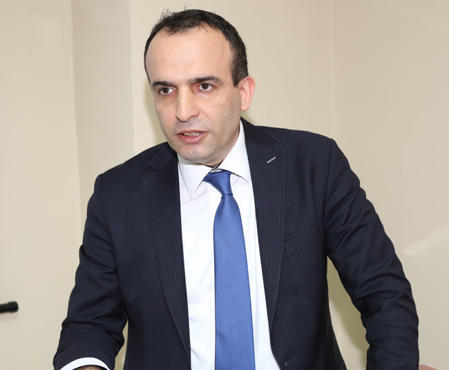 adaymustafasaymaz12.jpg adaymustafasaymaz12.jpg