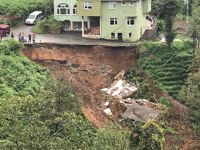 afet1-003.jpg afet1-003.jpg