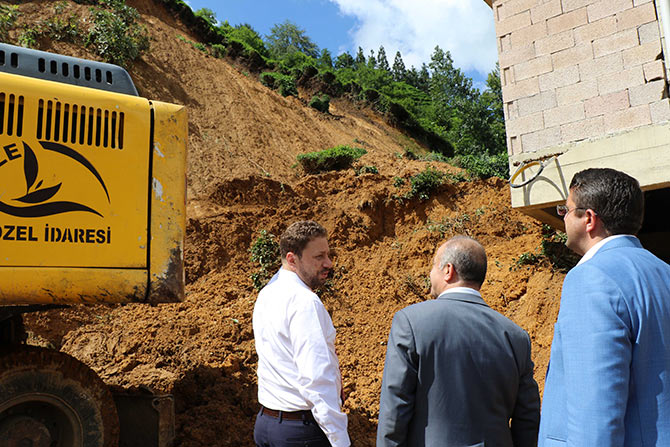 afet12.jpg afet12.jpg