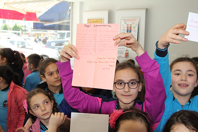 afrin3.jpg afrin3.jpg