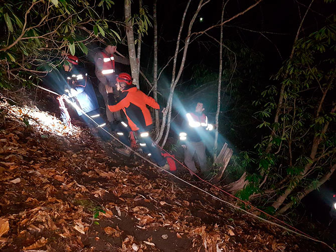 agac2-003.jpg agac2-003.jpg