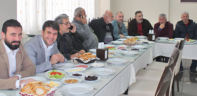 ak5-002.jpg ak5-002.jpg