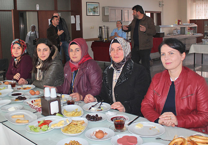 ak7-002.jpg ak7-002.jpg