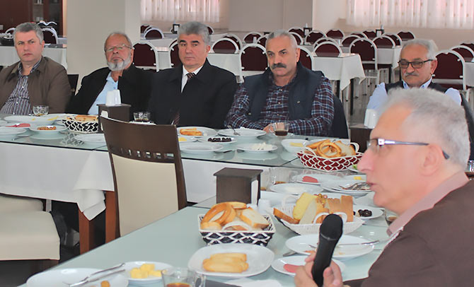 ak9-001.jpg ak9-001.jpg