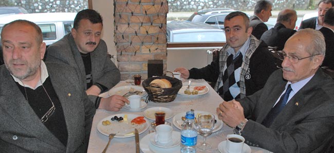 akp7.20120109223309.jpg akp7.20120109223309.jpg