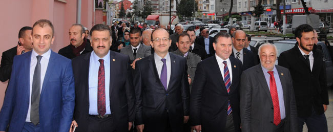 akpart06.jpg akpart06.jpg