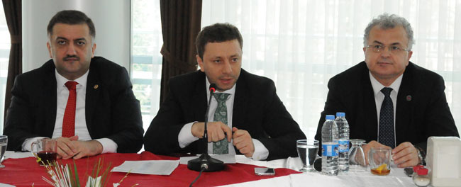 akparti03.jpg akparti03.jpg