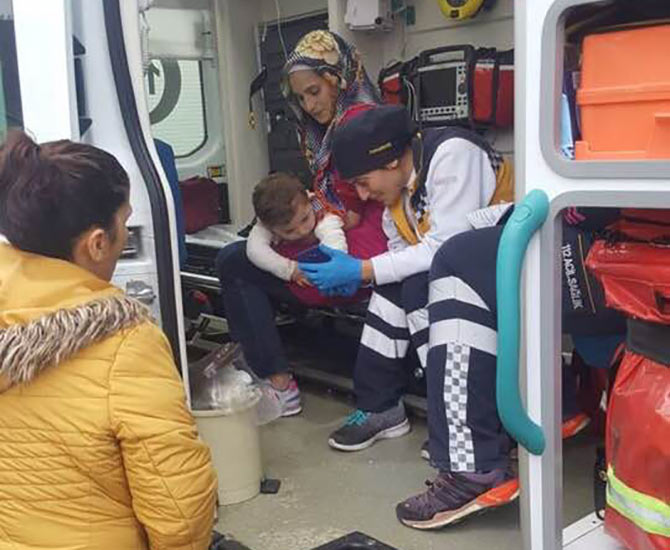 ambulans2-001.jpg ambulans2-001.jpg