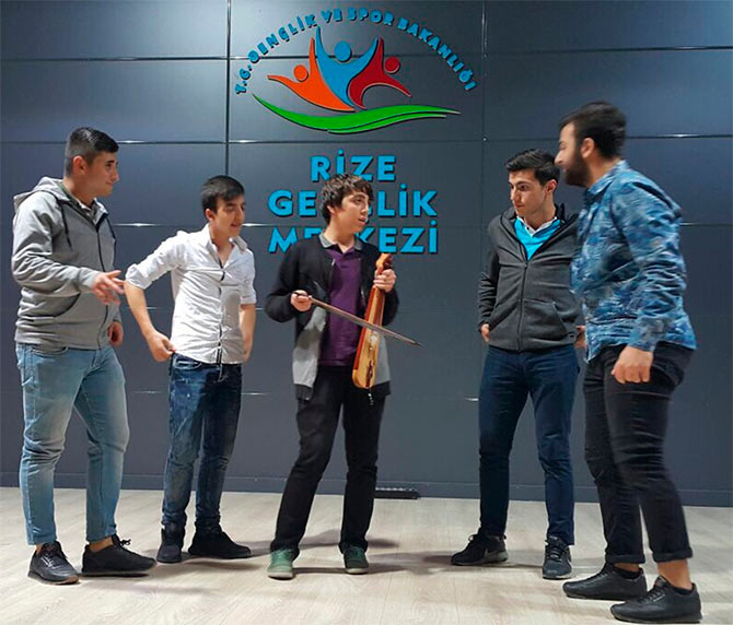 atmaturku2.jpg atmaturku2.jpg