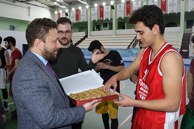 avci5-002.jpg avci5-002.jpg