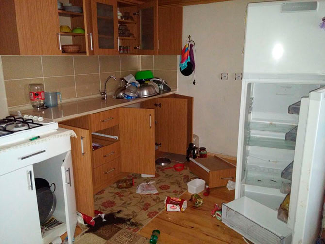 ayi1-004.jpg ayi1-004.jpg