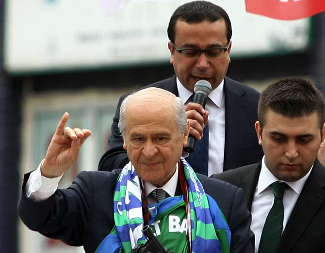 bahceli3.jpg bahceli3.jpg