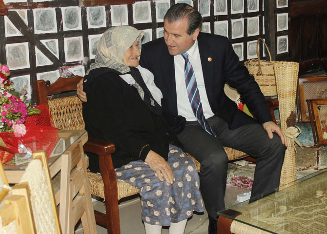 bak-001.jpg bak-001.jpg