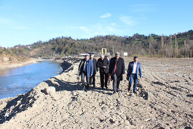 bak10-008.jpg bak10-008.jpg