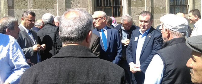 bak4-017.jpg bak4-017.jpg