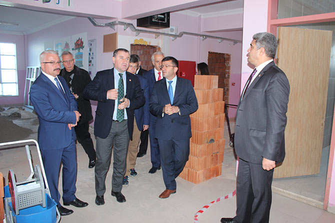 bak4-019.jpg bak4-019.jpg