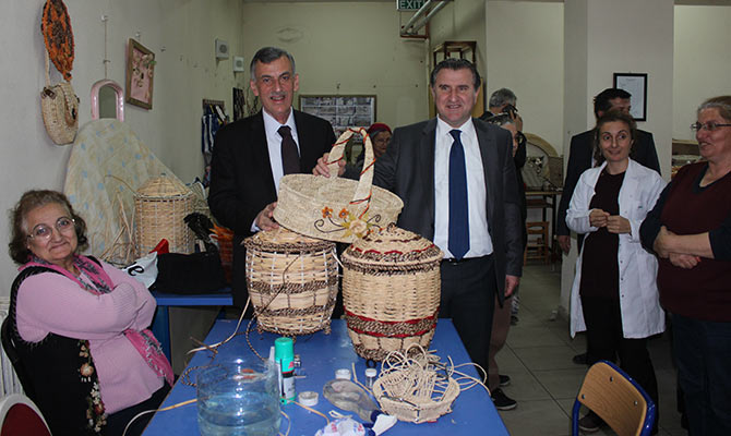 bak4-021.jpg bak4-021.jpg