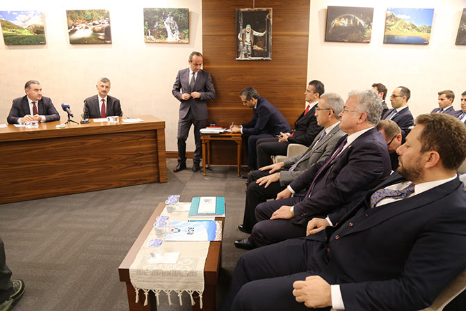 bak4-025.jpg bak4-025.jpg