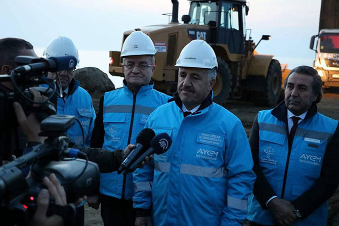 bakan2-005.jpg bakan2-005.jpg