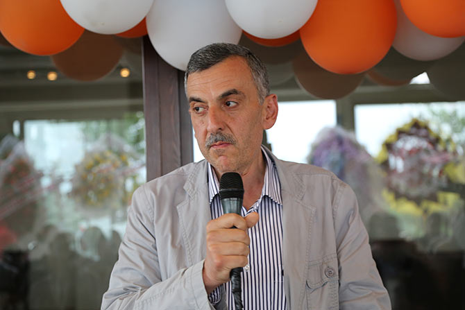 basa9-001.jpg basa9-001.jpg