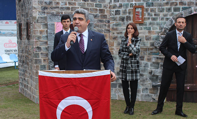 bayr10-002.jpg bayr10-002.jpg