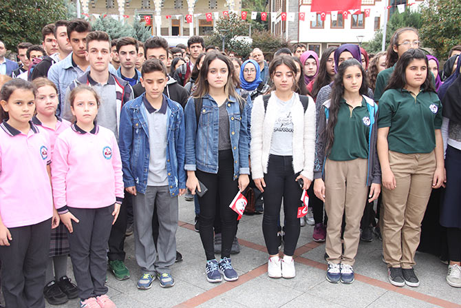 bayr10-003.jpg bayr10-003.jpg