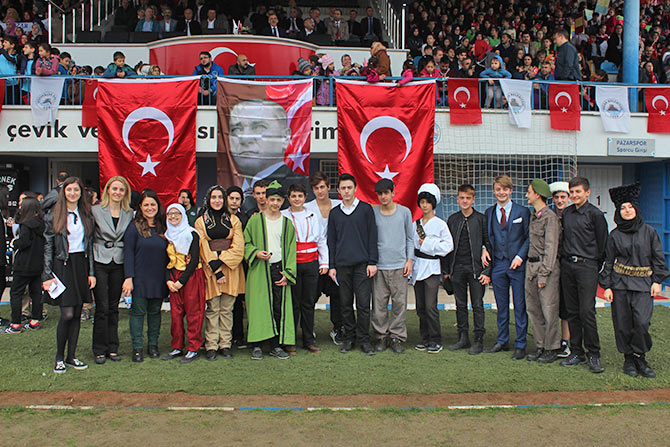 bayr13-001.jpg bayr13-001.jpg