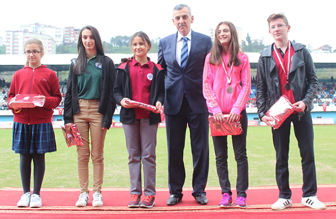 bayr3-003.jpg bayr3-003.jpg