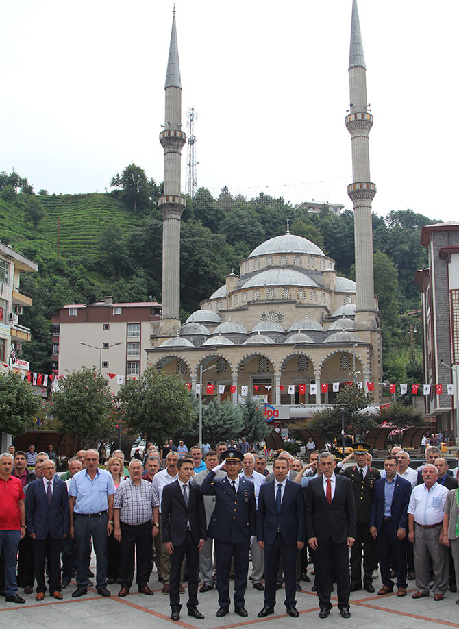 bayr3-004.jpg bayr3-004.jpg