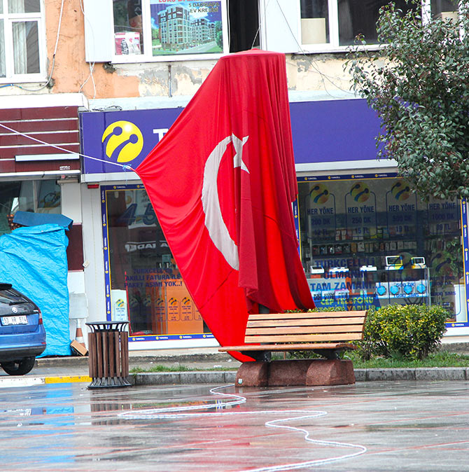 bayrak4-001.jpg bayrak4-001.jpg