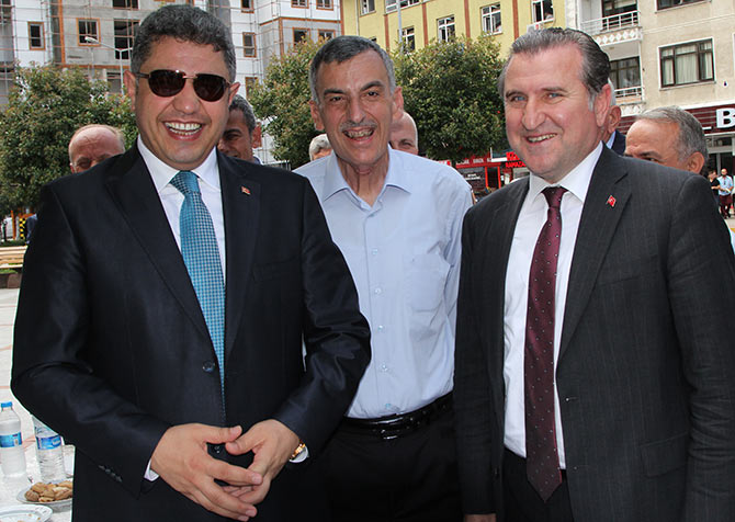 bayram8-002.jpg bayram8-002.jpg