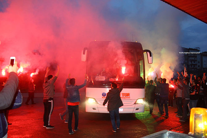 bjk1-002.jpg bjk1-002.jpg