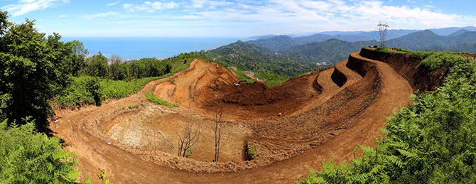 bld10-001.jpg bld10-001.jpg