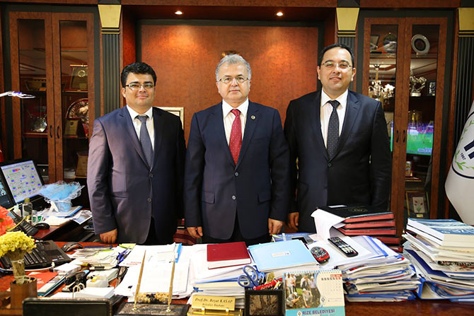 bld2-001.jpg bld2-001.jpg