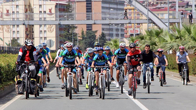 bsklt1-001.jpg bsklt1-001.jpg