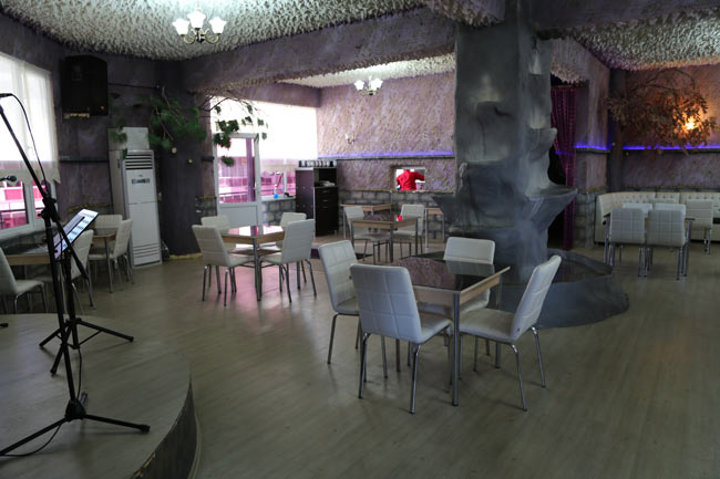 cafemola10.jpg cafemola10.jpg