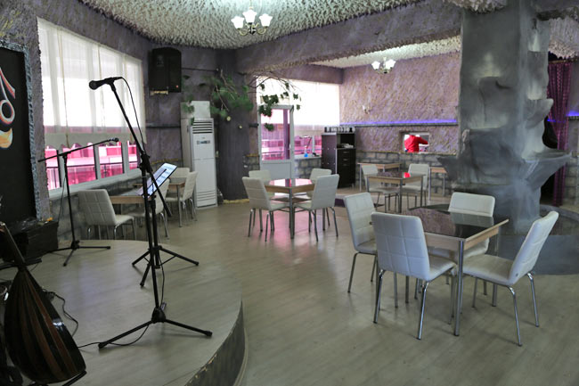 cafemola12.jpg cafemola12.jpg