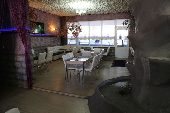 cafemola4.jpg cafemola4.jpg