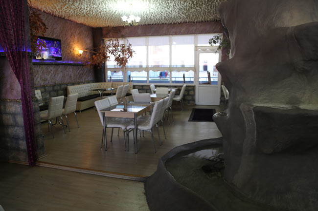 cafemola5.jpg cafemola5.jpg